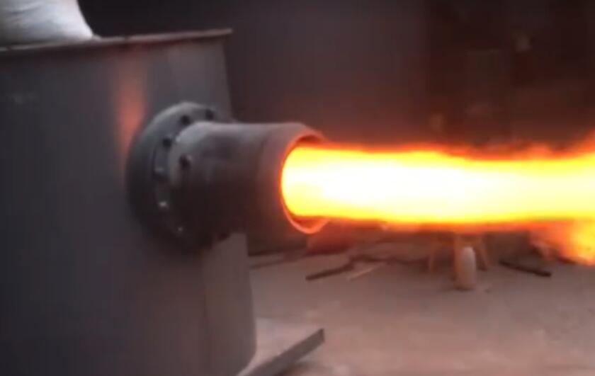 
生物質燃燒機工作現(xiàn)場