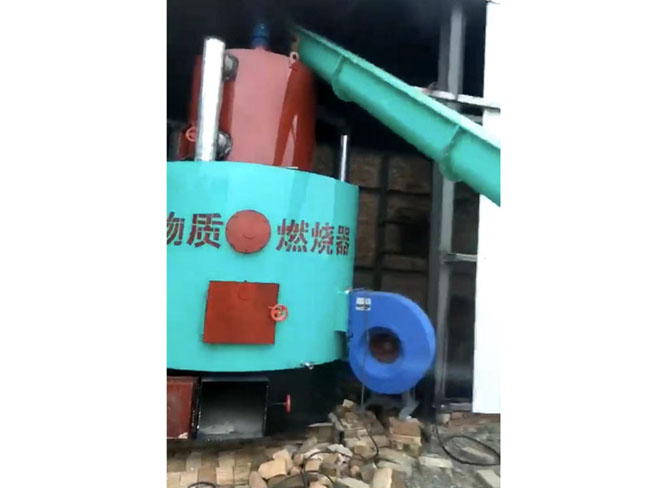 
生物質(zhì)壓塊燃燒器